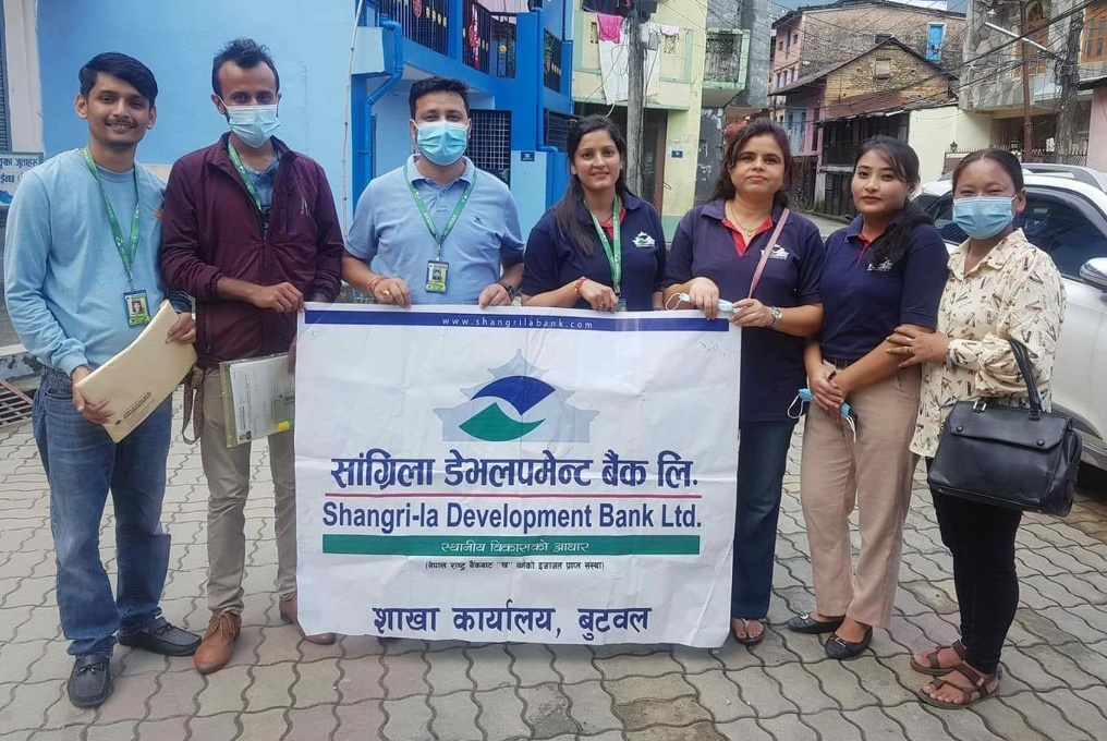 बैंकिङ कारोबारसम्बन्धी जनचेतना फैलाउँदै सांग्रिला बैंकले गर्‍यो घरदैलो कार्यक्रम 